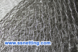 Flexible stainless steel cable mesh