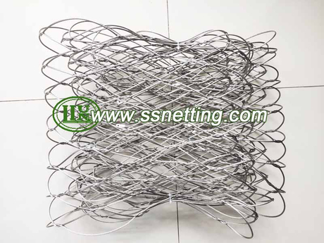 cable mesh supplier customized the mesh.jpg